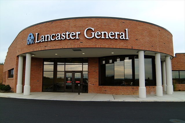Norlanco Medical Center exterior view of main entrance.
